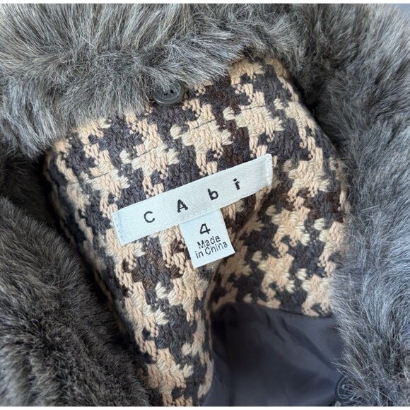 CAbi Wool Blend Houndstooth Coat Size 4 Lined Removable Fur Collar - Picture 7 of 9